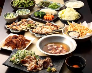 とりいちず酒場 市川北口店の鶏料理を満喫できる〈食べ放題×飲み放題コース〉